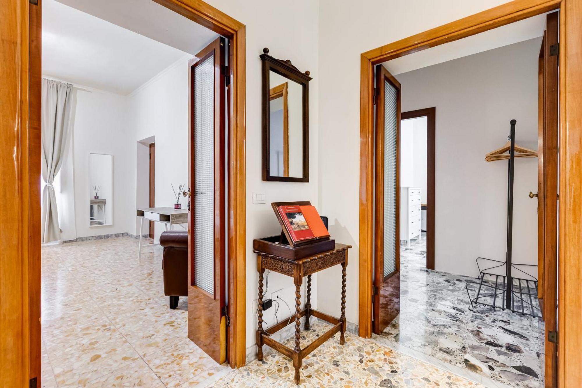 Vivilo Collection - San Vito View Apartment - 3 Bdr 2 Baths 罗马 外观 照片