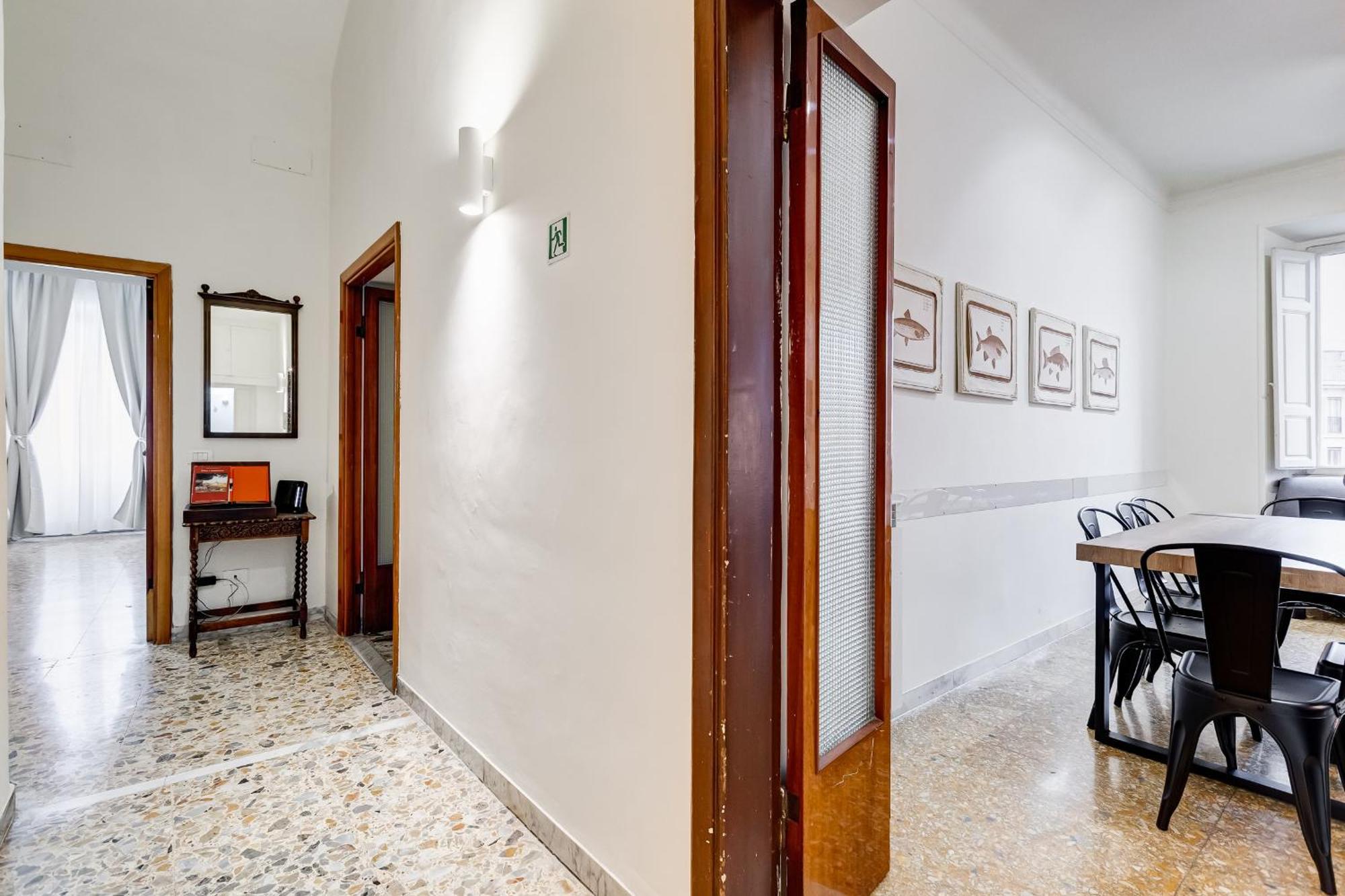 Vivilo Collection - San Vito View Apartment - 3 Bdr 2 Baths 罗马 外观 照片