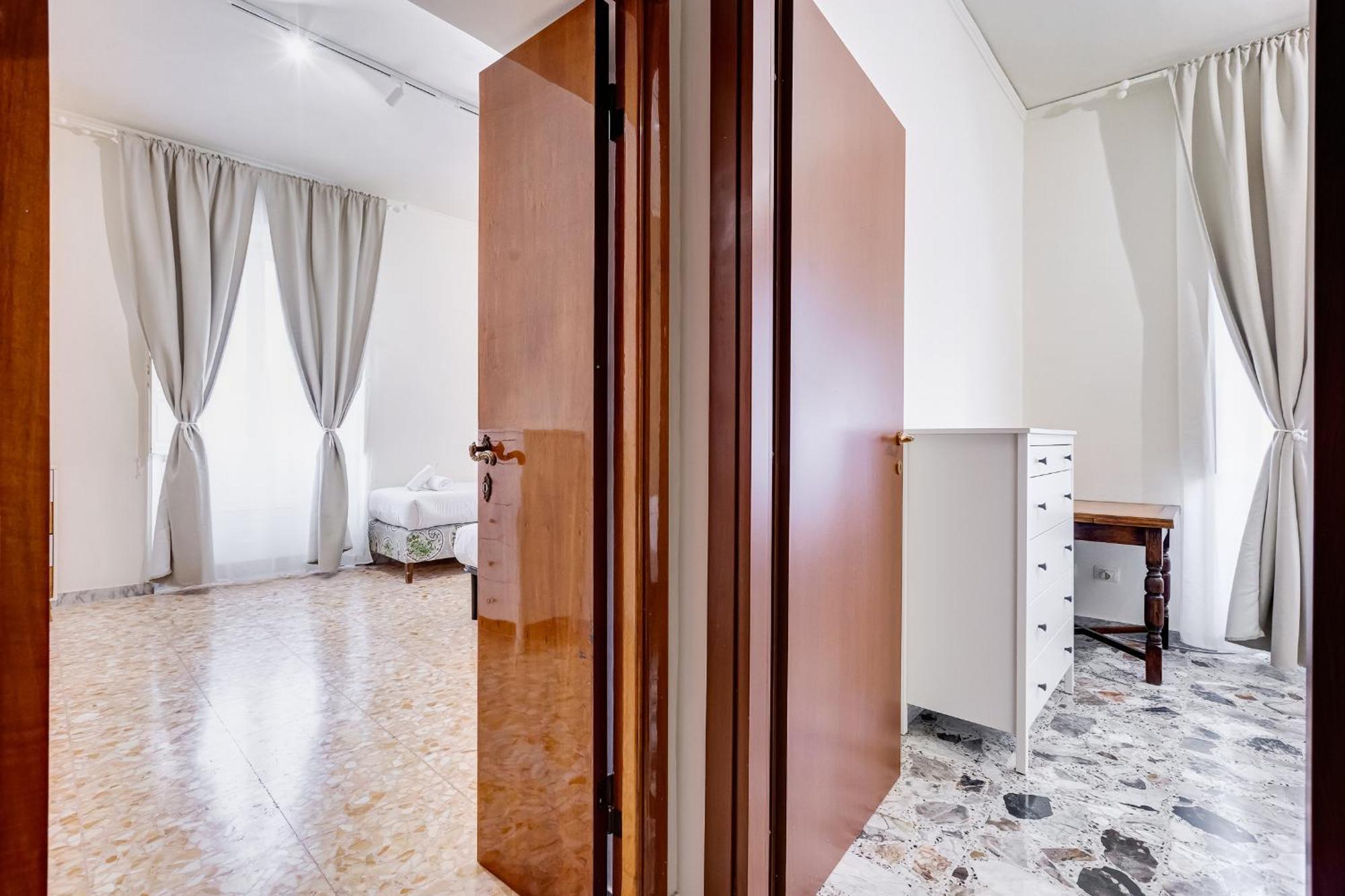 Vivilo Collection - San Vito View Apartment - 3 Bdr 2 Baths 罗马 外观 照片