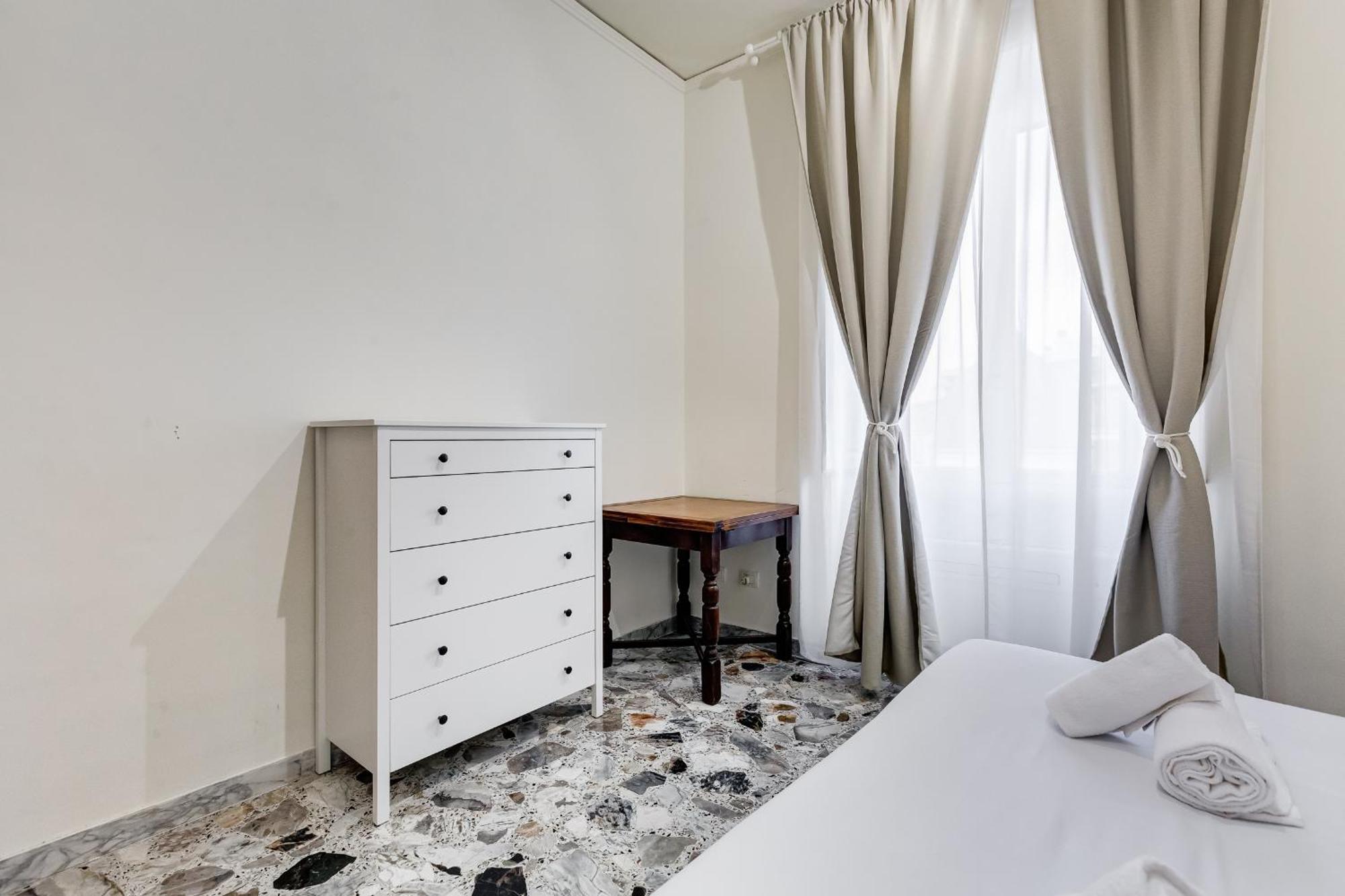 Vivilo Collection - San Vito View Apartment - 3 Bdr 2 Baths 罗马 外观 照片